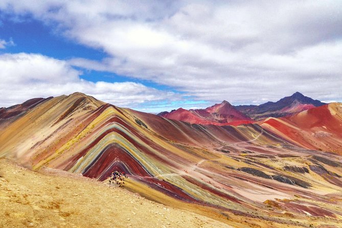 06 Day Andean Jewels of Cusco - Small Groups - Rainbow Mountain: handling the 16,470 ft altitude game