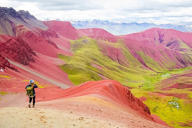 1-Day Private Rainbow Mountain & Red Valley Tour From Cusco - Picnic Lunch Outdoors, Plus Snacks and the Small Comforts