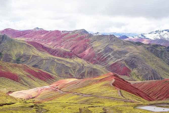 1 Day Tour to Palccoyo (Alternative Rainbow Mtn) from Cusco, Peru - Tres Rainbows viewpoints: 1 to 2 hours for photos and boxed lunch