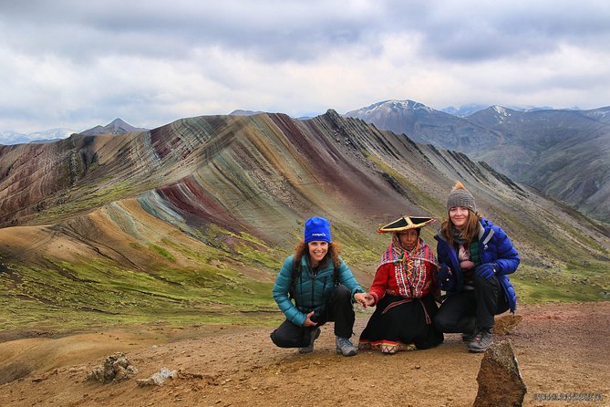 1 Day Tour to Palccoyo (Alternative Rainbow Mtn) from Cusco, Peru - Meals, snacks, and what you should bring for comfort