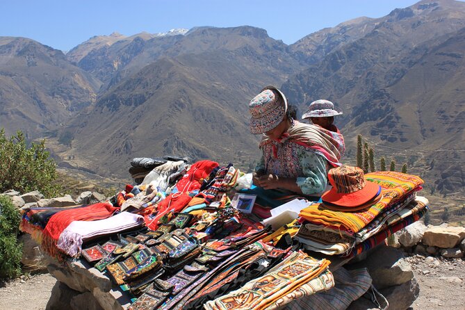 2-Day Colca Canyon, Vicuna Reserve and Condors from Arequipa - Guides and group size: small enough to be human