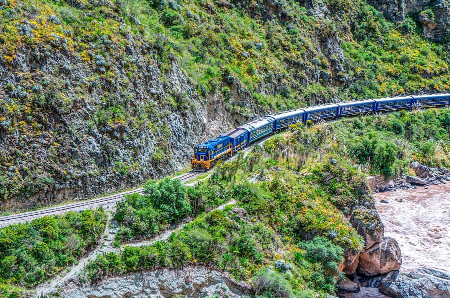 2-Day Inca Trail Hike to Machu Picchu & Panoramic Train - Optional Viewpoints: Huayna Picchu or Machu Picchu Mountain