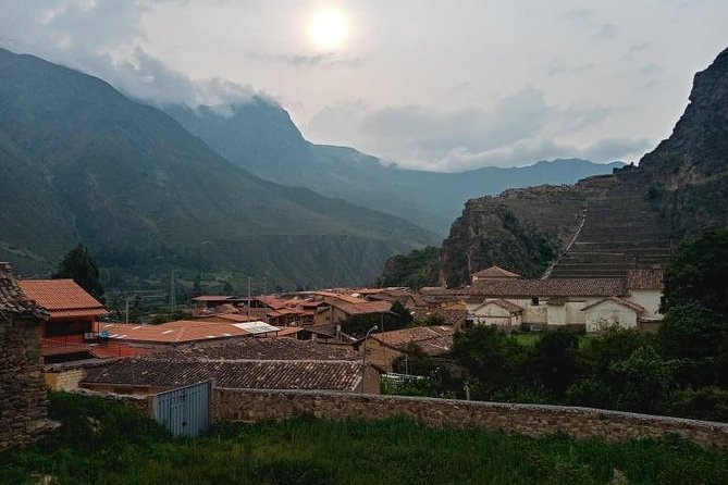 2 Day Machu Picchu Tour Unique Journey with Sunrise & Local Guide - Morning Route From Cusco: Chinchero District Stop and the Entrance Fee Reality