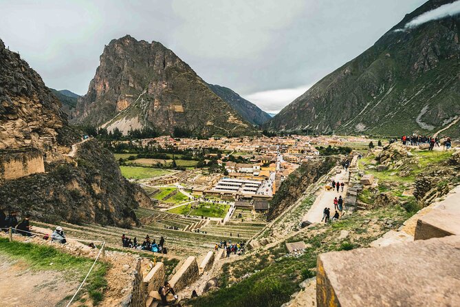 2 Day Sacred Valley and Machu Picchu Guided Tour from Cusco - Coming back to Cusco: train at 7:00 pm, then minivan to Plaza San Francisco
