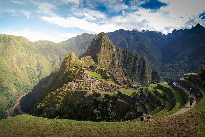 2-Day Sacred Valley and Machu Picchu Tour By Train - Small group guidance, hotel pickup, and the checklist details that matter