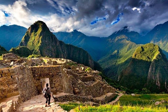 2 Day Sacred Valley and Machu Picchu Tour - Maras Salt Mines and Moray’s Circular Terraces: Nature, Science, and Story