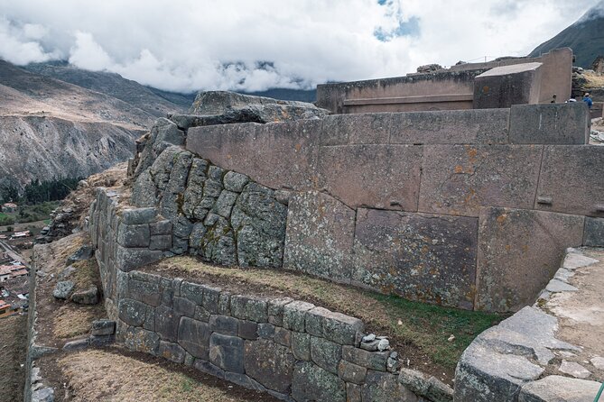 2-Day Sacred Valley & Machu Picchu by Train - Small Group Tour - From Cusco to the Sacred Valley, you start with the big picture