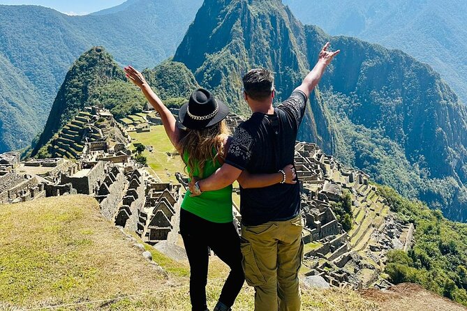 2-Day Sacred Valley & Machu Picchu Group Tour from Cusco - Day 1 in the Sacred Valley: Chinchero, Moray, Salinas, then Ollantaytambo