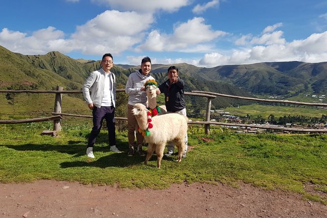 2-Day Sacred Valley & Machu Picchu Group Tour from Cusco - Day 2 Machu Picchu: early pickup, bus ride, and your guided circuit