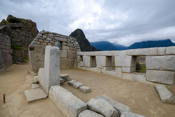2-Day Short Inca Trail to Machu Picchu - Guides Matter Here, and the Small Group Helps