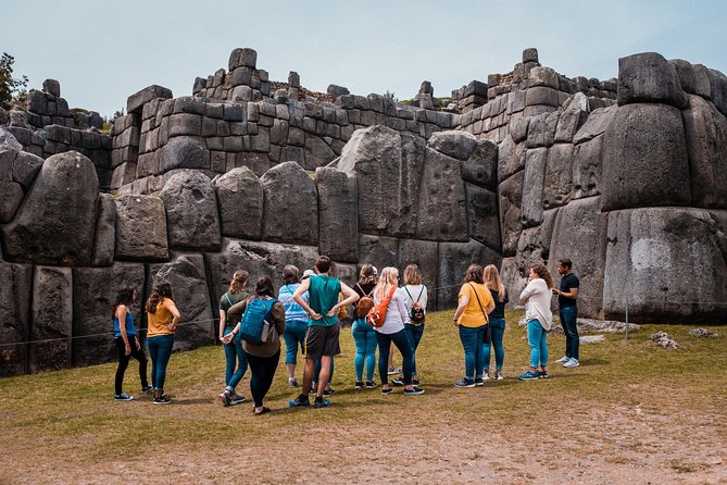 2-Day Tour: Sacred Valley and Machu Picchu by Train - Day 1 Pickup Through Cusco to Awana Kancha and Taray