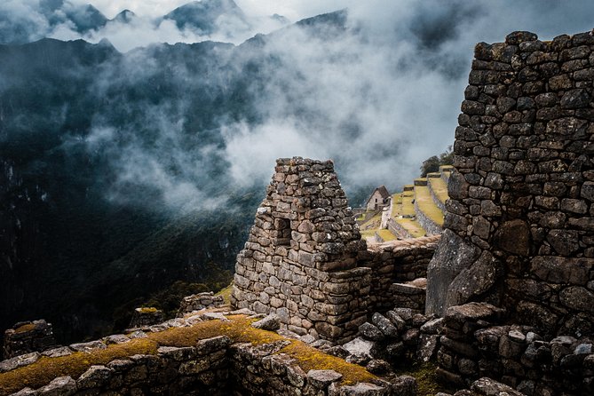 2-Day Tour: Sacred Valley and Machu Picchu by Train - Urubamba Lunch on Your Own, Then Ollantaytambo for Inca Power