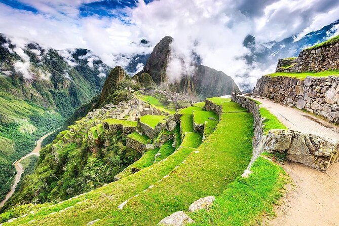 2-Day Tour:Sacred Valley and Machupicchu from Cuzco - Day 2: early bus up, guided Machu Picchu, then freedom to explore