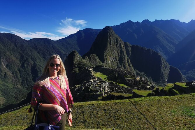 2 Day Tour: Sacred Valley Cultural and Machu Picchu by train - The Aguas Calientes night: what you gain with the single-night hotel