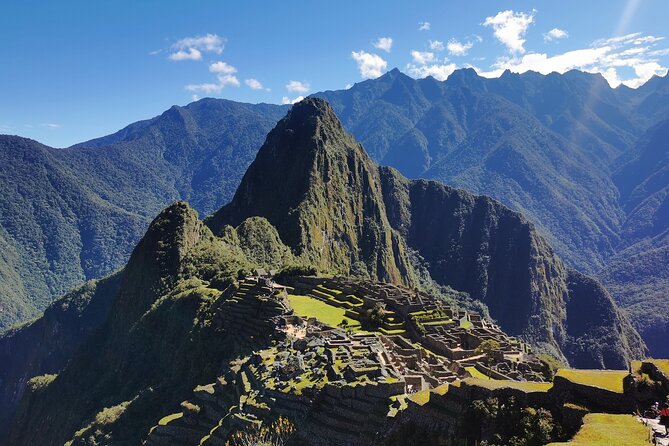 2 Day Tour: Sacred Valley Cultural and Machu Picchu by train - Day 2 at Machu Picchu: guided Circuit entry and a 3-hour plan