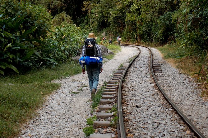 2-Day Tour to Machu Picchu by Minivan - Cusco Pickup, Ollantaytambo Stop, and Abra Malaga Photo Breaks