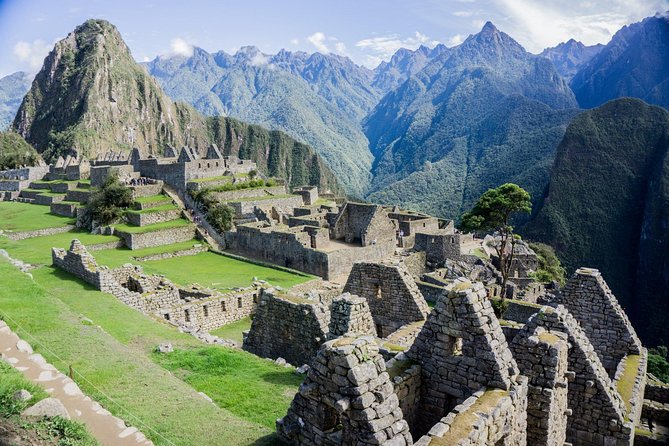 2 Days : Sacred Valley Conection Machu Picchu || Private Tour || - Aguas Calientes overnight: the quiet moment before Machu Picchu