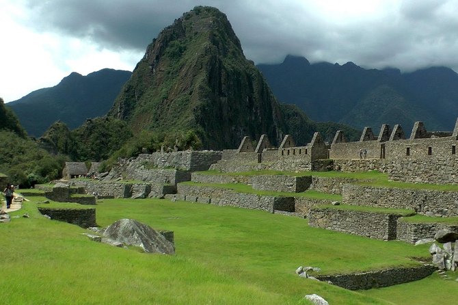 2 Days : Sacred Valley Conection Machu Picchu || Private Tour || - Transportation that is doing real work for you (private vehicle, train, bus)