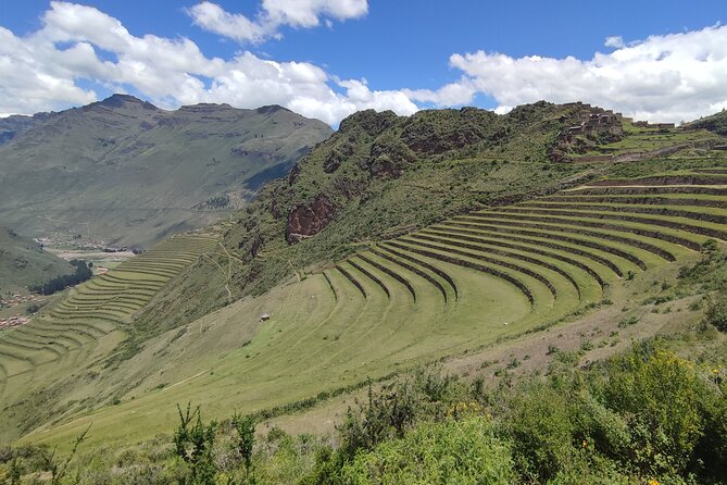 2 Days Sacred Valley Private Tour and Sunrise in Machu Picchu - Ollantaytambo: Fortresses, Water Channels, and the Gateway to Machu Picchu
