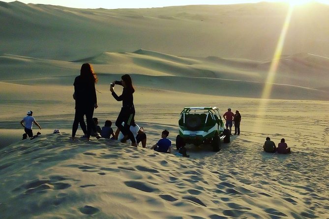 2-Hour Dune Buggy Tour and Sandboarding - The opening rhythm at Oasis Huacachina