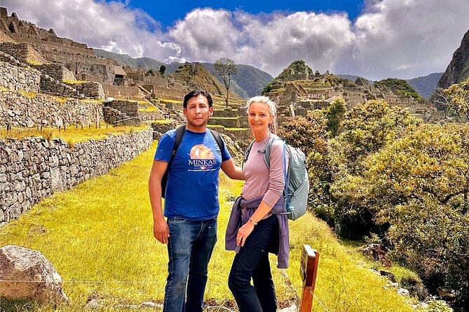 2D1N: Sacred Valley Tour and Machupicchu by Train - Guides, Communication, and How the Tour Feels in Real Life