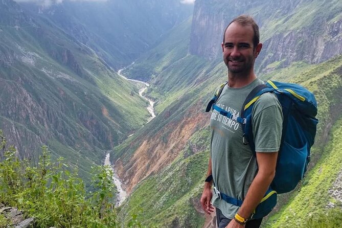 3-Day Colca Canyon trek with Professional Guide - Day 1: Mirador Cruz del Condor, the steep descent, and village time