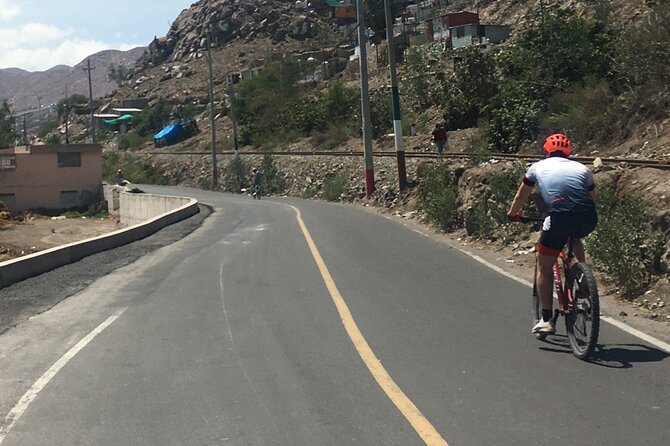 3 Hour Congata Rover Biking Ride Tour in Arequipa - Effort level at Arequipa altitude, and who this tour fits