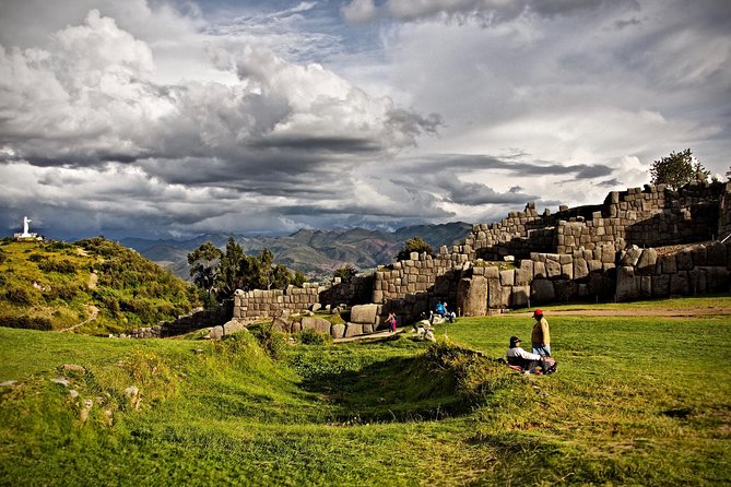 4-Day Cusco and Machu Picchu in private - Day 4: flight day, airport transfer, and a clean finish