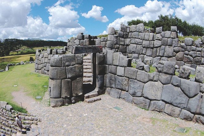 4-Day Excursion to MachuPicchu & Rainbow Mountain & City tour || All Included || - Day 2 Rainbow Mountain Vinicunca: 4:00 a.m., Cusipata breakfast, then a short hike
