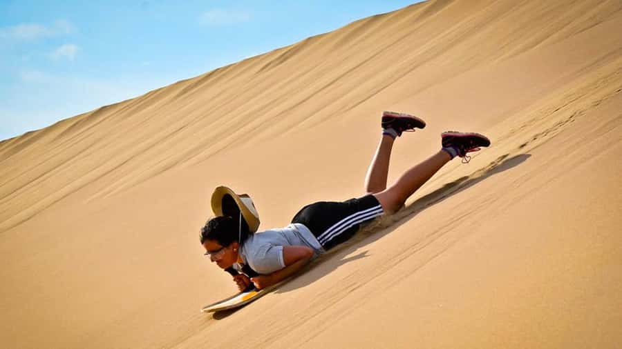 4 Day from Lima: Nazca Lines Flight, Paracas, and Huacachina - Huacachina: dune buggy and sandboarding in the desert oasis