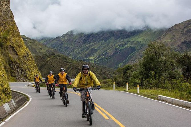 4-Day Inca Jungle Adventure, Mountain Biking, Rafting and Zipline - Day 2: The Waka Yupana Hike Through Coca and Coffee, Plus Zipline in Santa Teresa