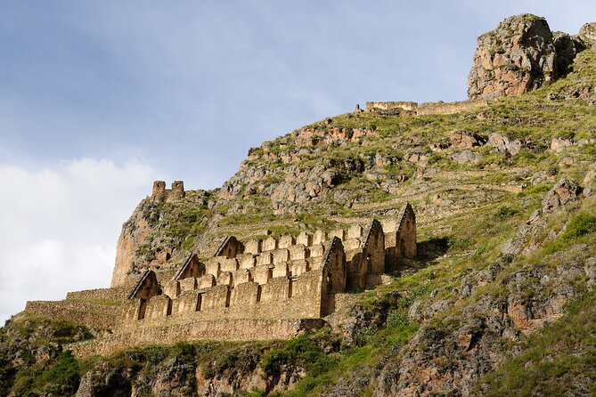 4-Day Lares Trek to Machu Picchu - Ollantaytambo and Aguas Calientes: How the Trek Hands Off to Machu Picchu