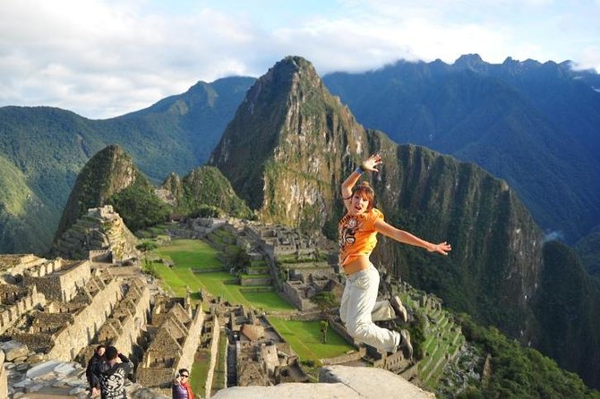 4-Day Lares Trek to Machu Picchu from Cusco - Cusco to Lares Town: the morning start and hot springs option