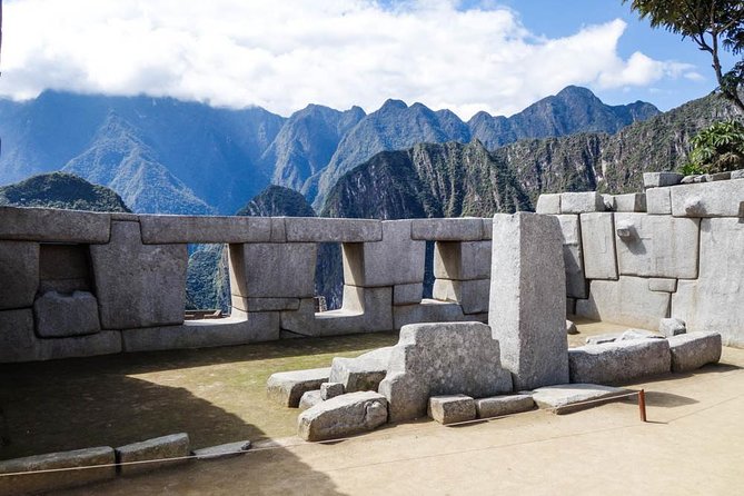 4-Day Machu Picchu , Sacred Valley and Cusco-Private Guided Tour - Getting from Cusco to Machu Picchu feels like one connected story