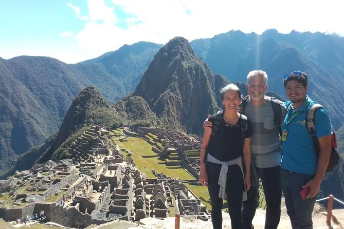 4-Day Machu Picchu , Sacred Valley and Cusco-Private Guided Tour - Day 1: Chinchero weaving, Maras salt pans, Moray circles, then Aguas Calientes