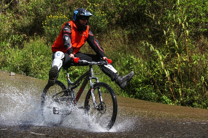 4-Day Machu Picchu Tour with Biking, Rafting, and Ziplining - Day 2: Inca jungle trek to hot springs in Cocalmayo