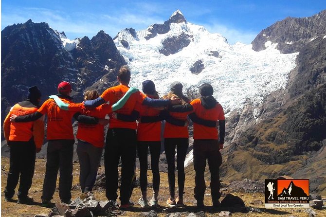 4-Day Salkantay Trek - Day 1: Soraypampa, Apacheta Pass, and the Turquoise Salkantay Lake