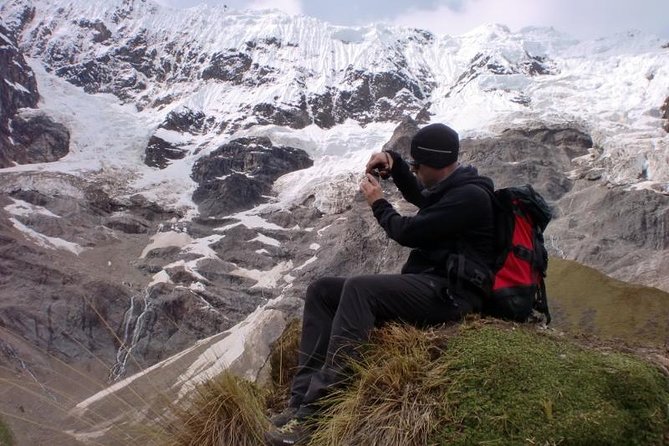 4-Day Salkantay Trek to Machu Picchu - Machu Picchu at dawn: bus timing and a guided walk you can build on
