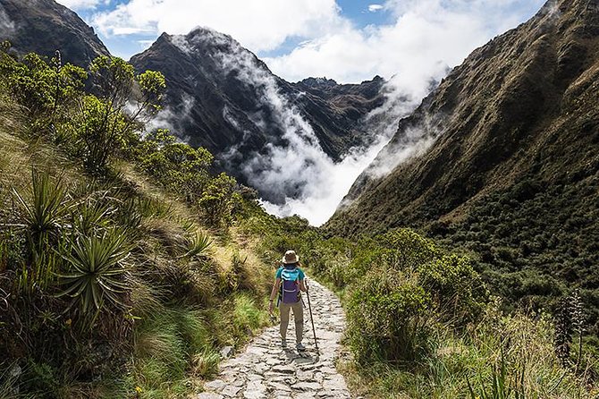 4-Day Trek to Machu Picchu Through the Inca Trail - Price and value: what $833 buys beyond the permit