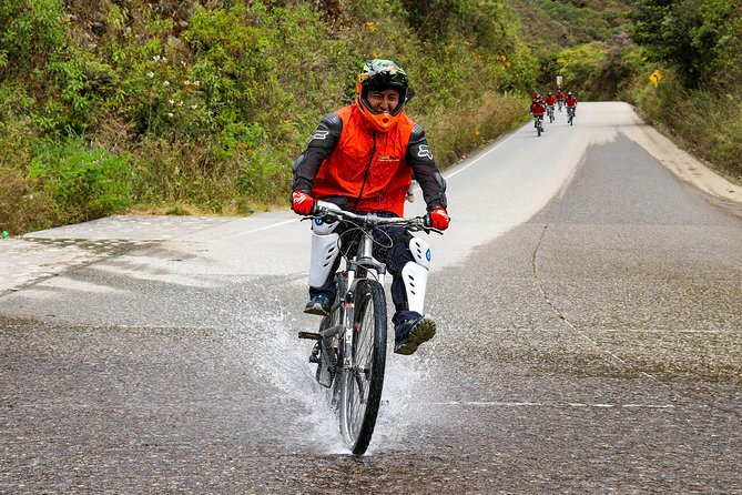 4 Days Inca Jungle to Machu Picchu Standard - The small-group rhythm, early starts, and real fitness needs