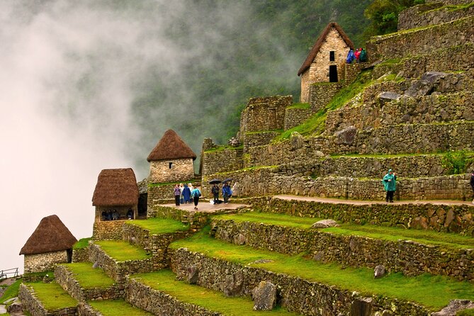 4 Days Inca Trail To Machu Picchu - Day 4: Inti Punku Sun Gate, Machu Picchu guided time, and Aguas Calientes lunch