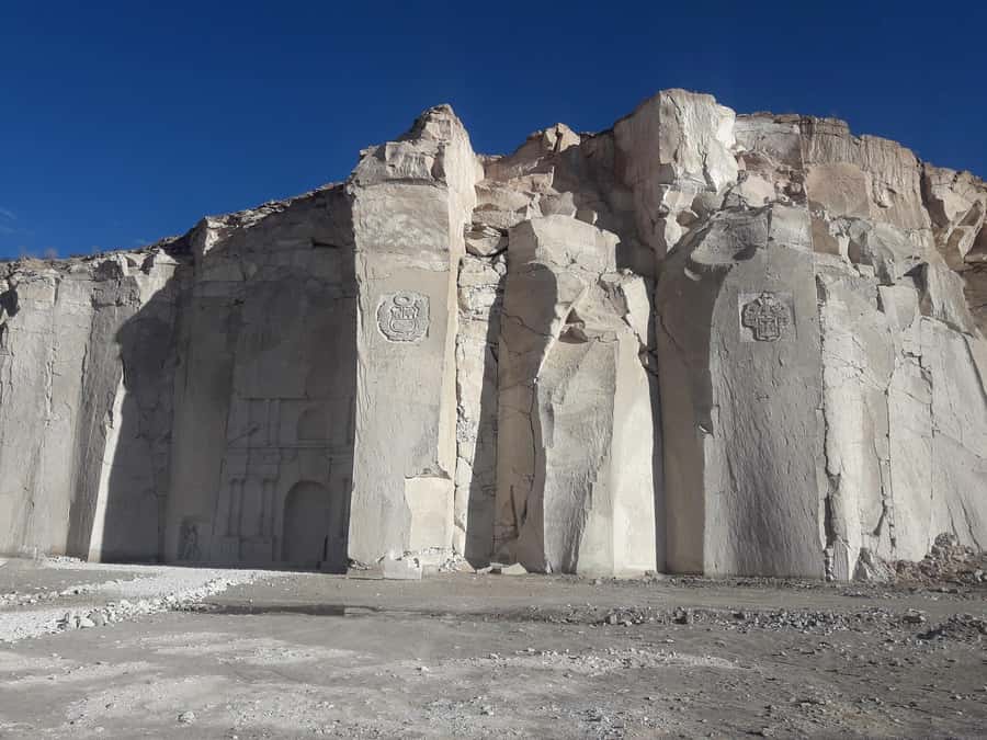 4 hours Tour: Route of Sillar with Trek in Culebrillas - Viewpoints First: Volcanoes and the Chilina Valley Pause
