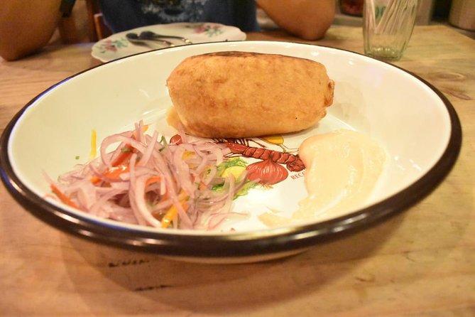 4 iconic restaurants of Lima / 3-hour guided food tour - Group size, walking pace, and what to expect from the guide