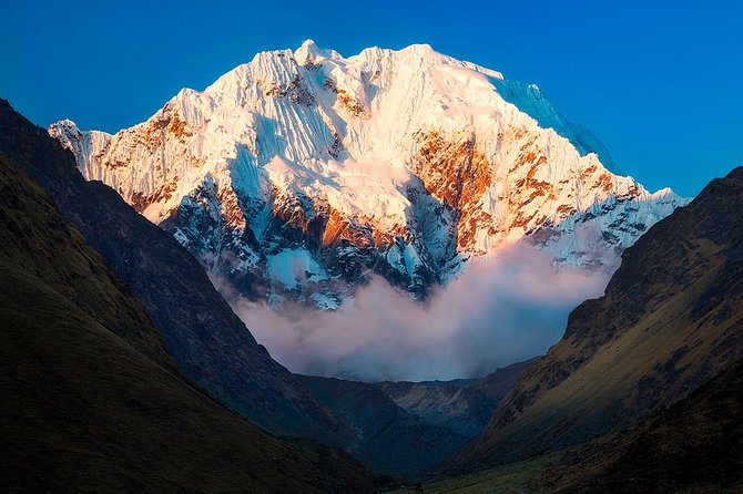 5-Day All-Inclusive Salkantay Trek To Machu Picchu - Day 3: The “Eyebrow of the Amazon” to Lucmabamba, with Waterfalls and Coffee Farms