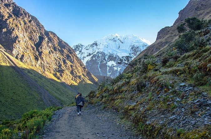 5 Days Salkantay Trek Tour To Machu Picchu - Hydroelectric area to Aguas Calientes, the long approach to the final day