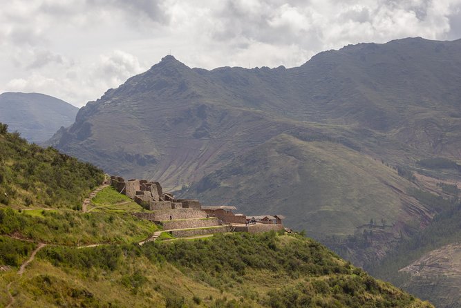 6-Day Best of Peru: Cusco, Machu Picchu, and Lake Titicaca Tour - Day 3 Machu Picchu sunrise: shuttle timing, the guided tour, and the return train