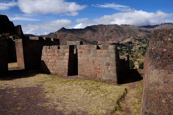 7-Day New Dawn in Machu Picchu: Lima, Cusco & Sacred Valley - Day 6 Getting to Machu Picchu: bus ride views, circuit 2 priority, and the return train
