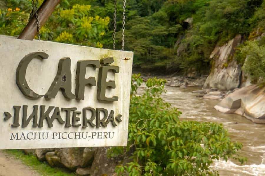Aguas Calientes: Lunch at Cafe Inkaterra Restaurant - A calm meal in Aguas Calientes, not another busy stop