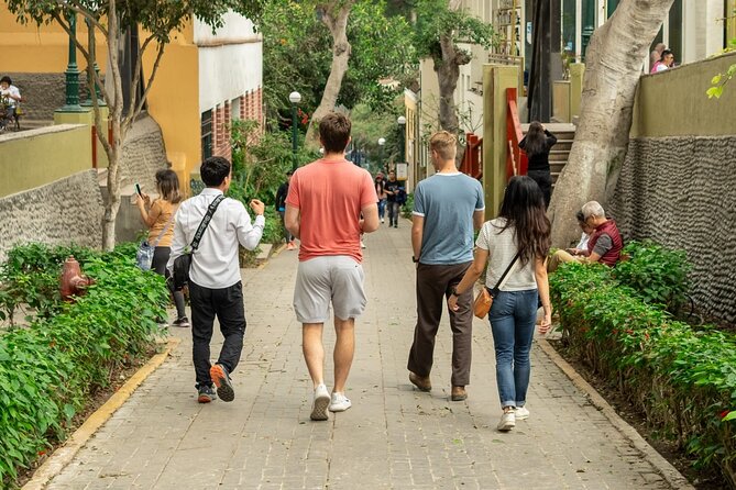 All-Inclusive Highlights of Lima Tour - San Francisco Monastery and Catacombs: The Best Included Ticket