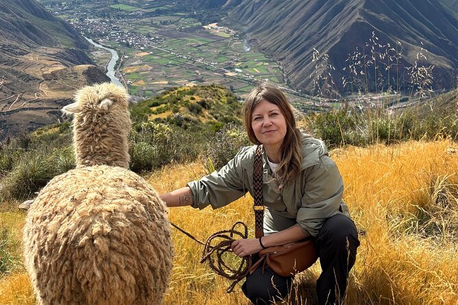 Alpaca Walk over the Sacred Valley of the Incas from Cusco - MachuQolqa viewpoint and its colcas: what to look for
